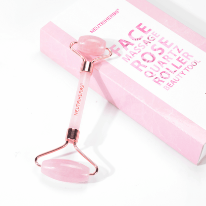 Neutriherbs vaaleanpunaisesta kvartsista valmistettu kasvorulla kasvohierontaan ja ihonhoitorutiiniin.