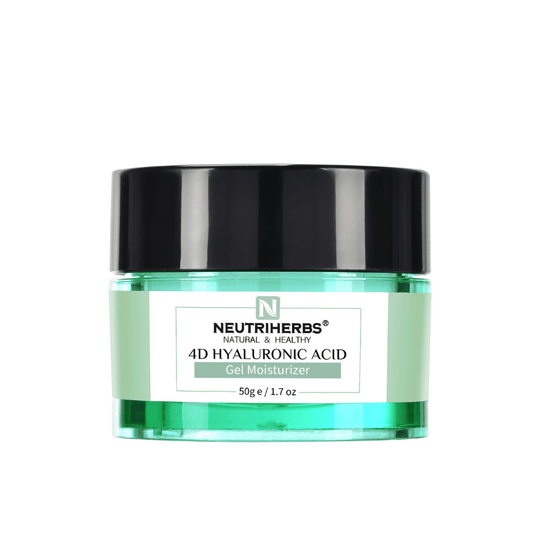 Neutriherbs 4D Hyaluronic Acid Gel Moisturizer 50 g vihreässä purkissa. Kevyt geelivoide 4D-hyaluronihapolla kosteuttaa ihoa usealla tasolla, auttaa vahvistamaan ihon suojamuuria ja jättää ihon pehmeäksi, joustavaksi ja raikkaaksi ilman rasvaista tunnetta.